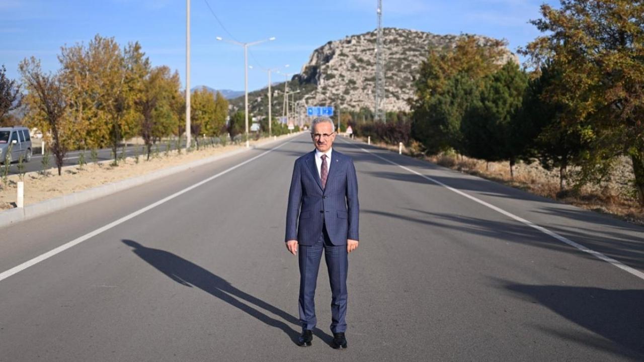 Bakanlıktan Antalya’nın şehir içi trafiğine çözüm: Yakında başlıyor!